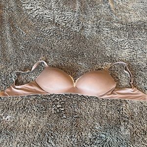 Victoria’s Secret wireless plunge bra